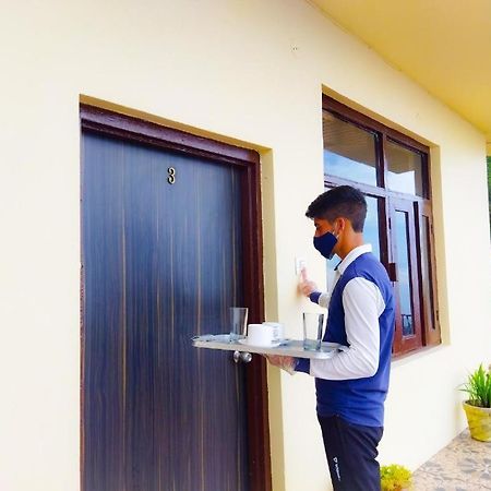Hotel Himdhara, דלהאוזי מראה חיצוני תמונה
