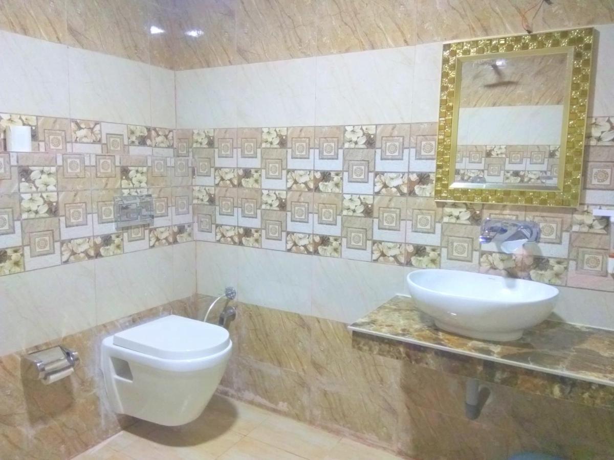 Hotel Himdhara, דלהאוזי מראה חיצוני תמונה